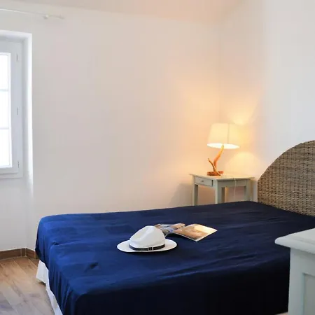 2p Rénové, Cœur Médiéval, 4 Couchages - - Fr-1-251-311
